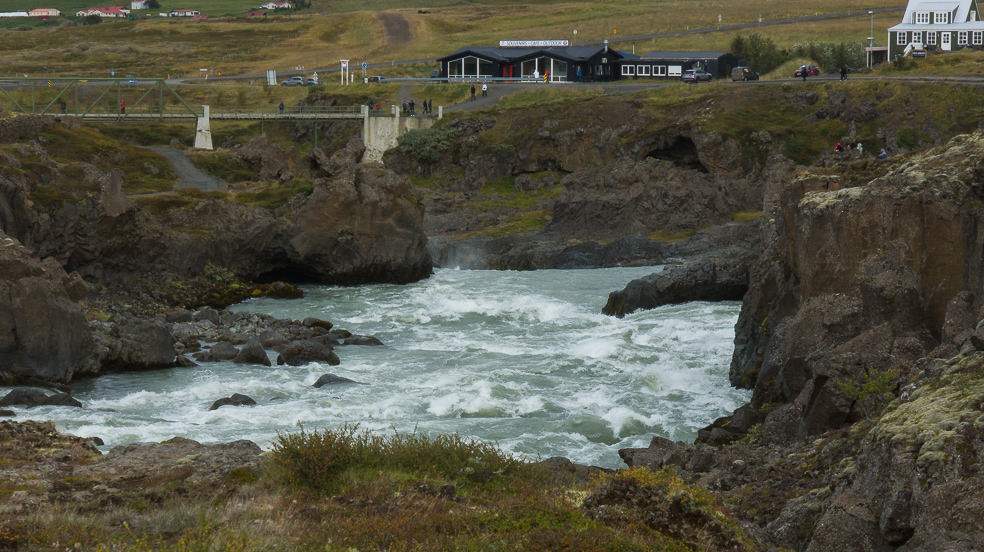 20240909_0102_Island