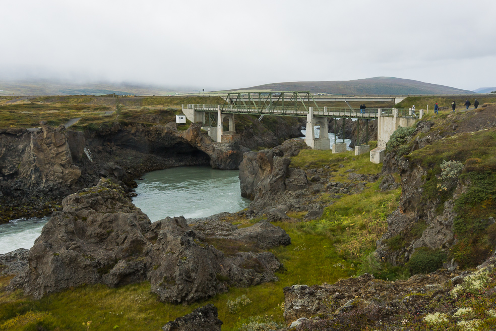 20240909_0108_Island