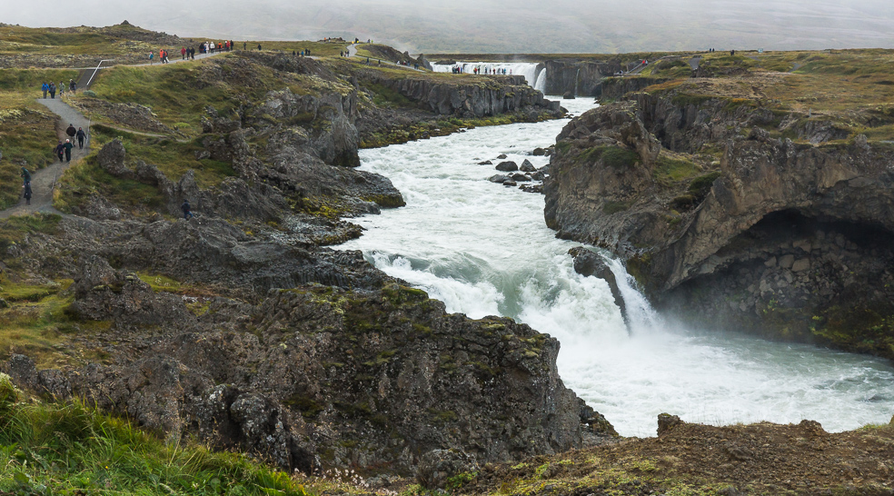 20240909_0110_Island