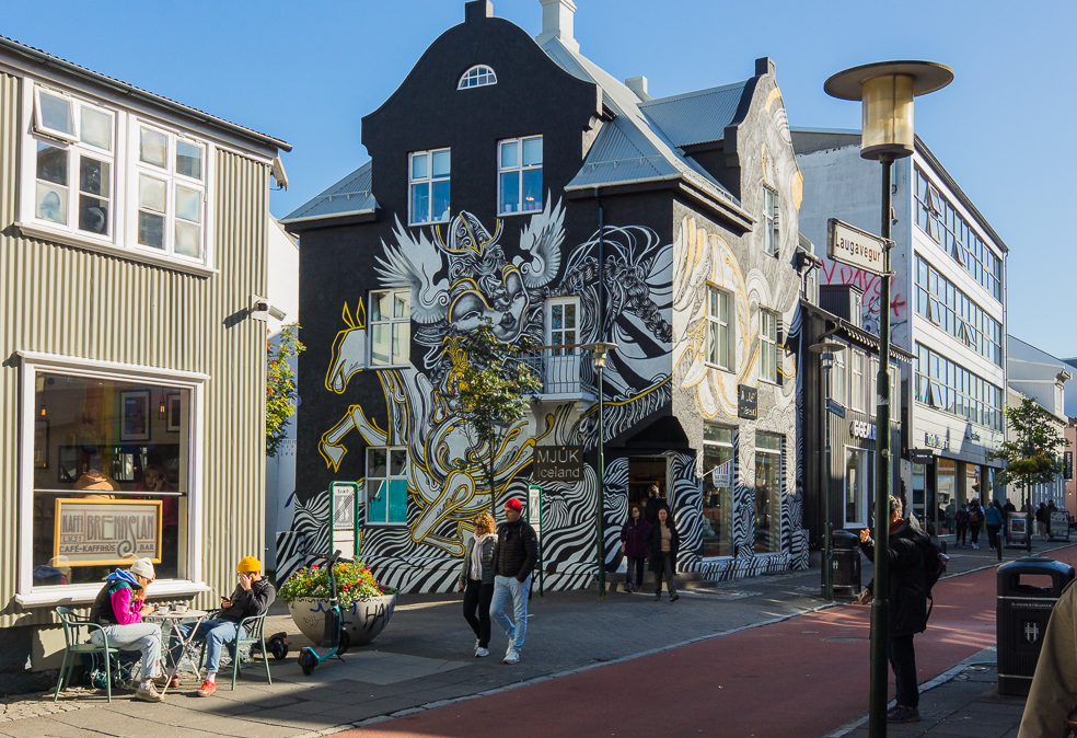 20240911_0221_Island